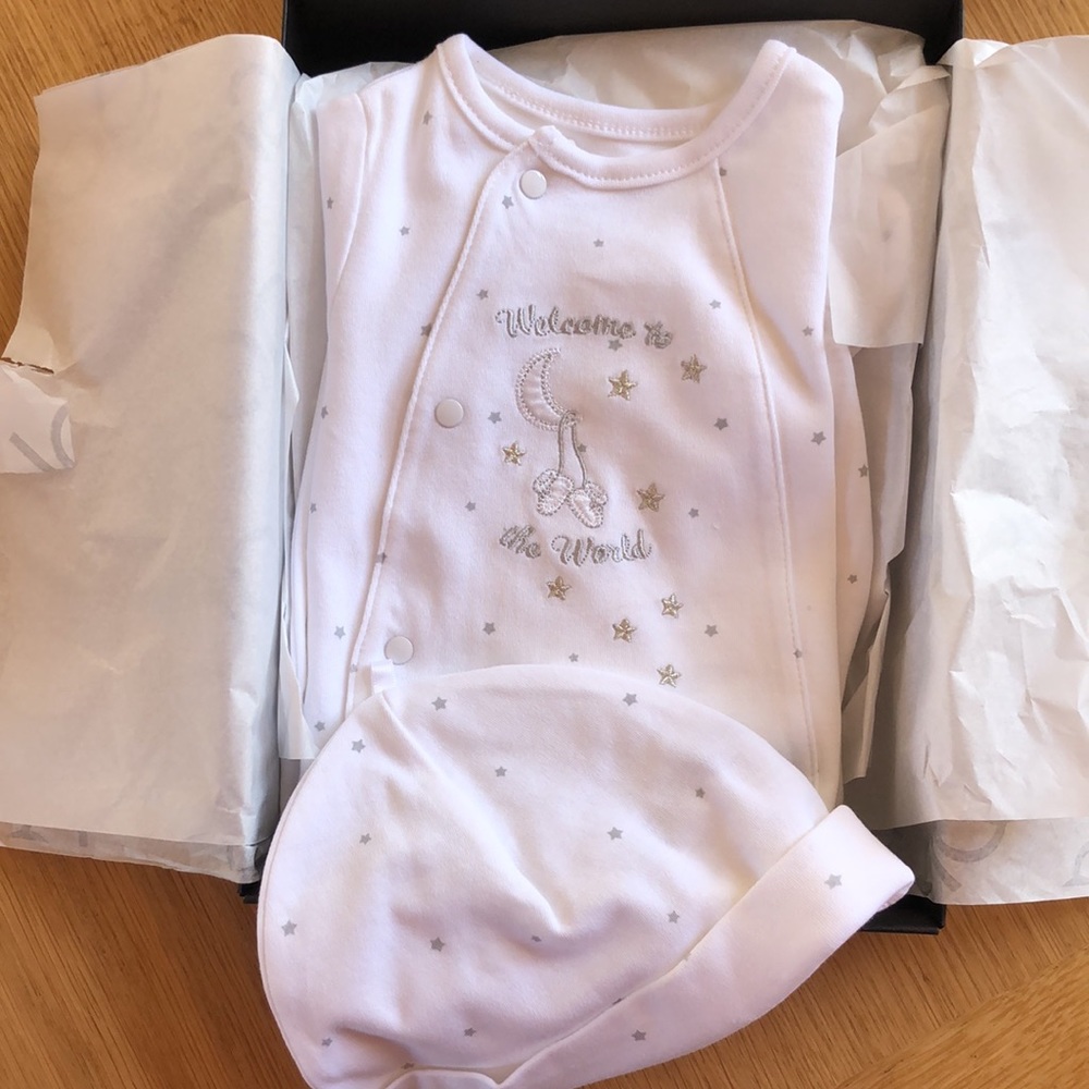 NWT Bloomingdale’s girls onesie set & sleep sack